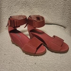 Sorel Dusty Crimson Pink Zip Ankle-Strap Wedge Sandal Size 6